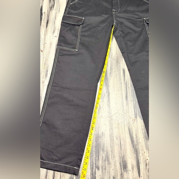 True Religion Baggy Black Cargo Pants NWT Retail Price $169!! - Picture 8 of 10